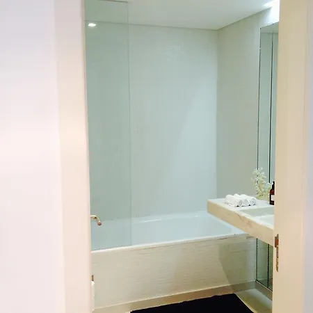 Lisbon Downtown Apartment Free Parking Room photo